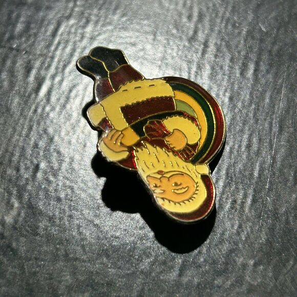 Vintage 1-1/2" Christmas Santa with Toy Sack Bag Metal/Enamel Lapel Pin Brooch - Picture 3 of 5